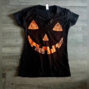 Jack-o-lantern Halloween women's orange and black size small shirt v neck